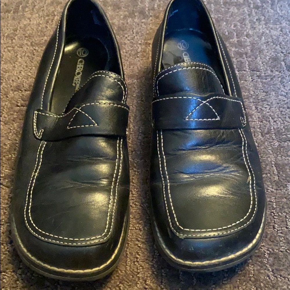 Cherokee Clogs - image 2